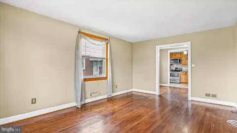 Living - 1821 Weyburn Rd, Rosedale, MD 21237 photo 2 of 2