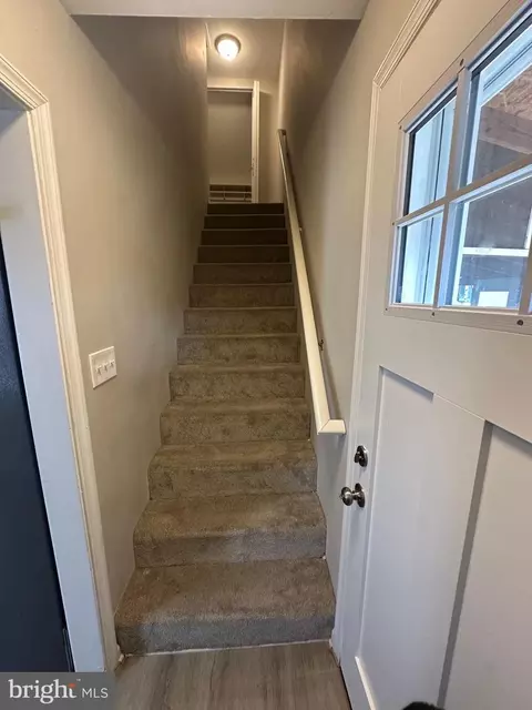Entry Way - 4427 Annapolis Rd, Halethorpe, MD 21227 photo 5 of 10