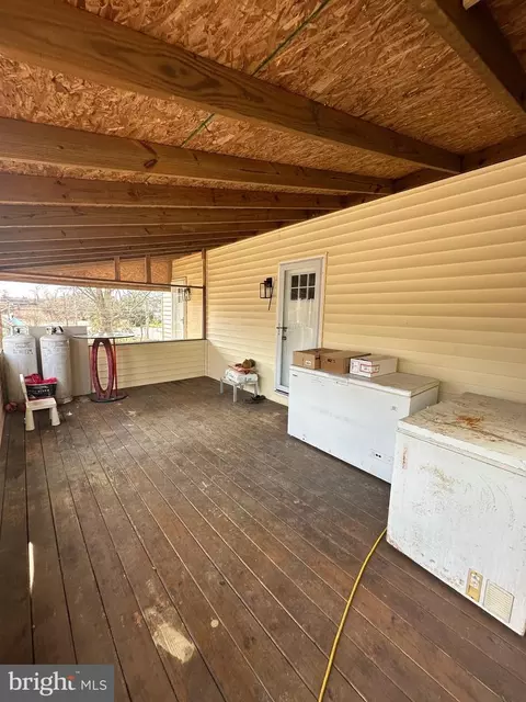Exterior - 4427 Annapolis Rd, Halethorpe, MD 21227 photo 3 of 5
