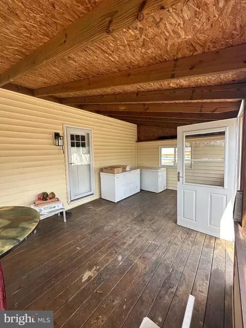 Exterior - 4427 Annapolis Rd, Halethorpe, MD 21227 photo 2 of 5