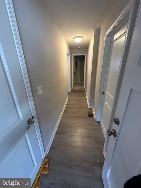 Entry Way - 4427 Annapolis Rd, Halethorpe, MD 21227 photo 9 of 10