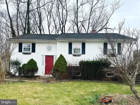 313 Academy Ave, Reisterstown, MD 21136