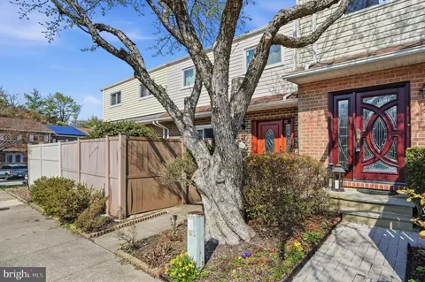 5 Columbine Ct, Baltimore, MD 21209