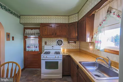 8506 Coco Rd, Rosedale, MD 21237 photo 16