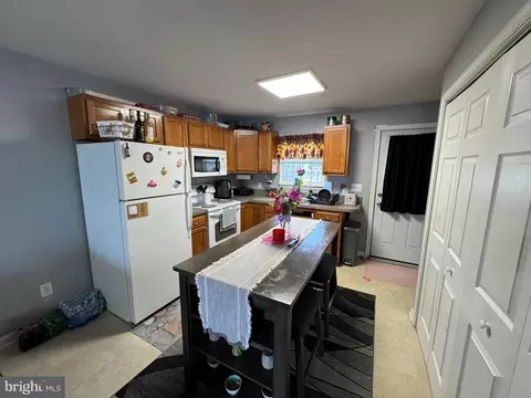 Kitchen - 9215 9217 Todd, Sparrows Point, MD 21219 photo 1 of 2