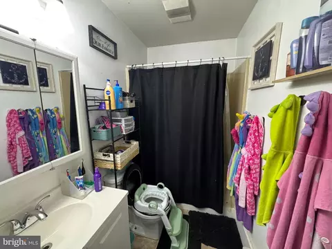 Bath - 9215 9217 Todd, Sparrows Point, MD 21219 photo 5 of 5