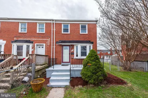 813 Middlesex Rd, Essex, MD 21221