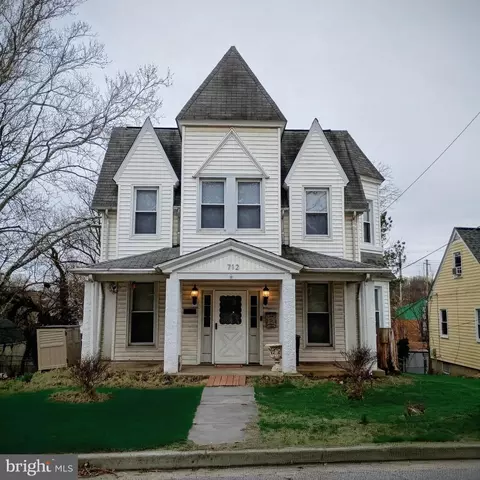 1712 Selma Ave, Halethorpe, MD 21227