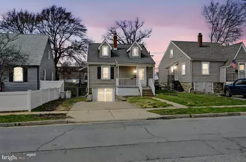 7402 Park Dr, Parkville, MD 21234