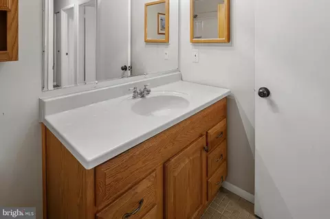 Bath - 12921 Bogby Rd, Middle River, MD 21220 photo 3 of 3