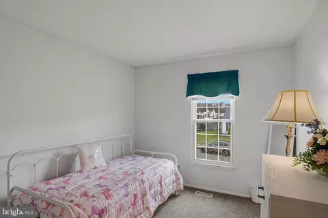 Bedroom - 12921 Bogby Rd, Middle River, MD 21220 photo 3 of 3