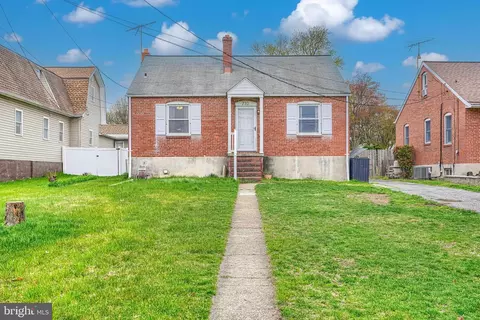 710 Mace Ave, Essex, MD 21221