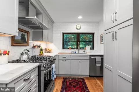 715 Morningside Dr, Towson, MD 21204 photo 12