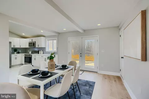 Dining - 7921 Rolling View Ave, Nottingham, MD 21236 photo 3 of 3