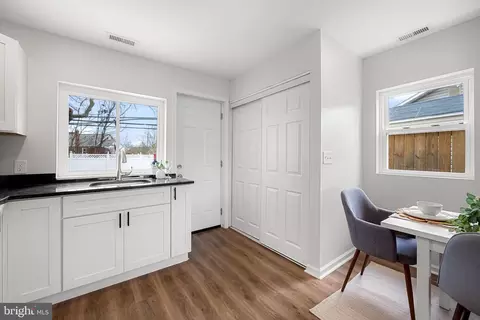 Entry Way - 103 Glider Dr, Middle River, MD 21220 photo 4 of 5