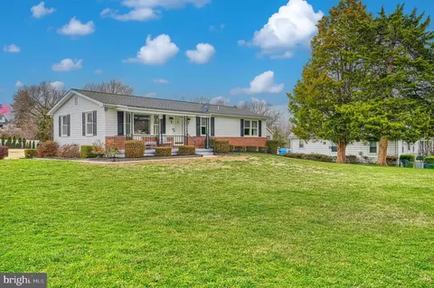 118 Nelson Rd, Pikesville, MD 21208