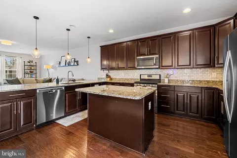 Kitchen - 901 Ramble Run Rd, Middle River, MD 21220 photo 4 of 6