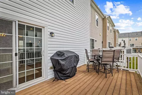 Exterior - 901 Ramble Run Rd, Middle River, MD 21220 photo 4 of 9