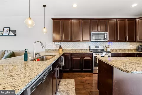 Kitchen - 901 Ramble Run Rd, Middle River, MD 21220 photo 3 of 6