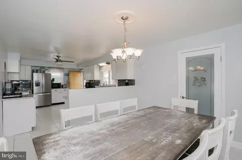 Dining - 94 Avalon Ave, Dundalk, MD 21222 photo 4 of 4