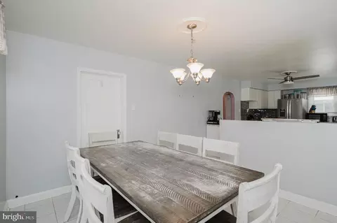 Dining - 94 Avalon Ave, Dundalk, MD 21222 photo 3 of 4
