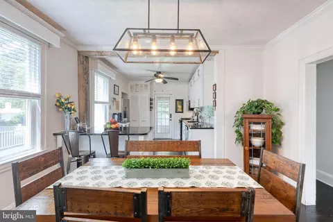 Dining - 6504 Maplewood Rd, Baltimore, MD 21212 photo 4 of 5
