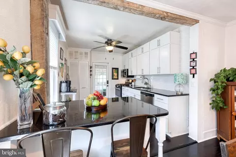 Kitchen - 6504 Maplewood Rd, Baltimore, MD 21212 photo 4 of 4