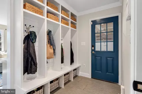 Entry Way - 3618 Jackson Cabin Rd, Phoenix, MD 21131 photo 5 of 9