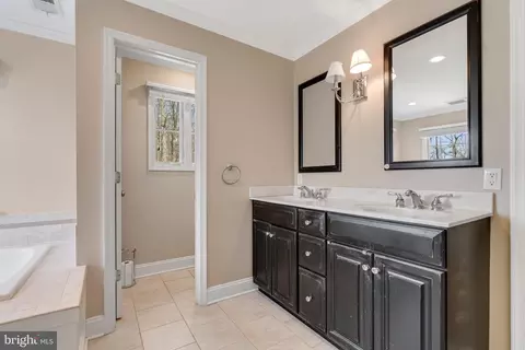 Bath - 3618 Jackson Cabin Rd, Phoenix, MD 21131 photo 2 of 3