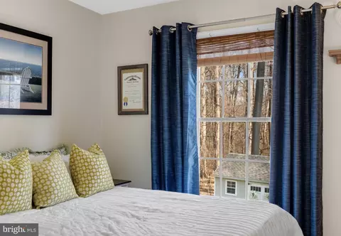 Bedroom - 3618 Jackson Cabin Rd, Phoenix, MD 21131 photo 6 of 6