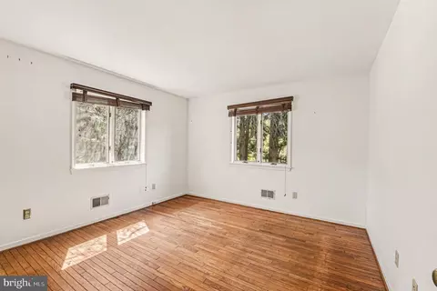 Bedroom - 13800 Cripplegate Rd, Phoenix, MD 21131 photo 3 of 3