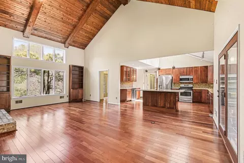 Living - 13800 Cripplegate Rd, Phoenix, MD 21131 photo 3 of 9