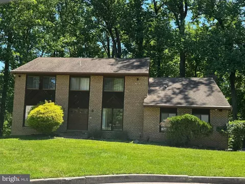 19 Marcie Woods Ct, Pikesville, MD 21208