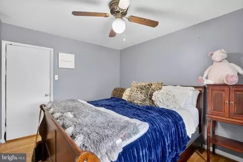 Bedroom - 804 Pineview Pl, Middle River, MD 21220 photo 2 of 5