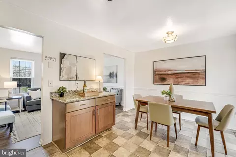 Dining - 5522 Mccormick Ave, Baltimore, MD 21206 photo 2 of 2