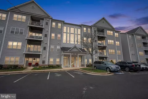 548 Hopkins Landing Dr #548, Essex, MD 21221
