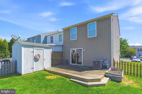 Exterior - 8 Primrose Ct, Parkville, MD 21234 photo 3 of 3