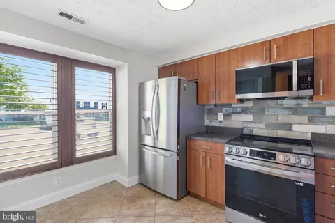 Kitchen - 8 Primrose Ct, Parkville, MD 21234 photo 1 of 4