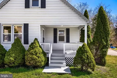 Exterior - 4425 E Joppa Rd, Perry Hall, MD 21128 photo 2 of 7
