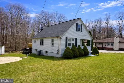 Exterior - 4425 E Joppa Rd, Perry Hall, MD 21128 photo 7 of 7