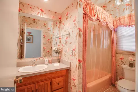 Bath - 3429 Edcrest Rd, Windsor Mill, MD 21244 photo 2 of 3