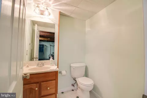 Bath - 3429 Edcrest Rd, Windsor Mill, MD 21244 photo 3 of 3