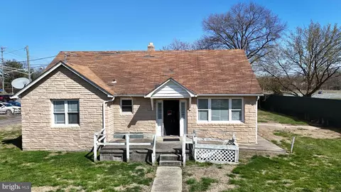 7 Woodland, Middle River, MD 21220