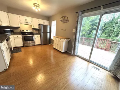 Kitchen - 18 Ingate Ter #4402, Halethorpe, MD 21227 photo 2 of 3