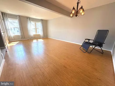 Living - 18 Ingate Ter #4402, Halethorpe, MD 21227 photo 1 of 4