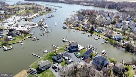 109 Hughes Shore Rd, Middle River, MD 21220