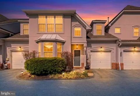 118 Old House Ct #118, Pikesville, MD 21208