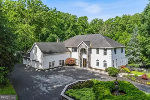 10 Ivy Bridge Ct, Reisterstown, MD 21136