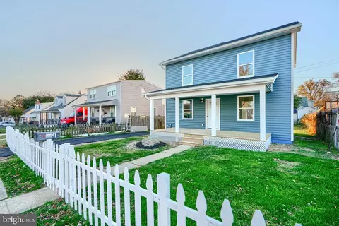 9 Avenal Rd, Essex, MD 21221