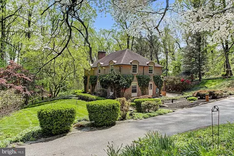 1018 Brooklandwood Rd, Lutherville Timonium, MD 21093